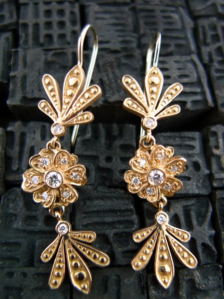 Jamie Wolf Diamond Clover Flower Earrings in 18K Rose Gold