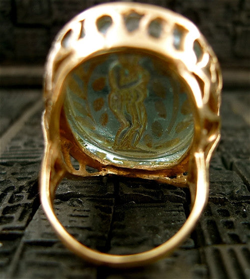 Antique Venetian Glass Ring in Yellow Gold