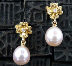 Jamie Wolf 18K Yellow Gold Clover Earring with Diamond Center and Pearl Drop