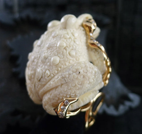 Lucifer Vir Honestus 18K Rose Gold, Diamond and Petrified Buffalo Bone Frog Ring