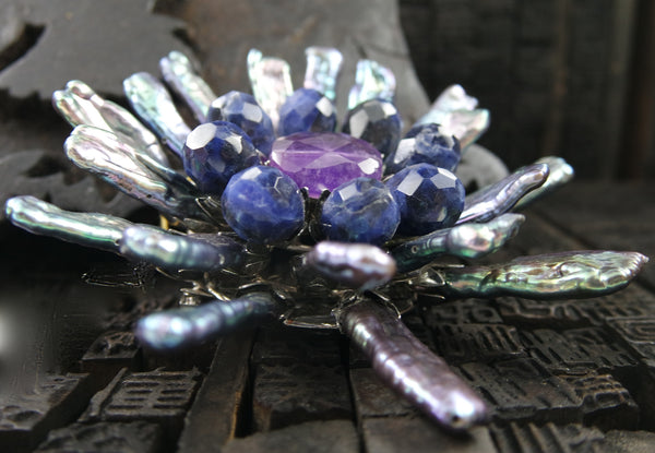 Siman Tu Peacock Biwa Pearl Brooch/Pin with Amethyst and Sodalite Center