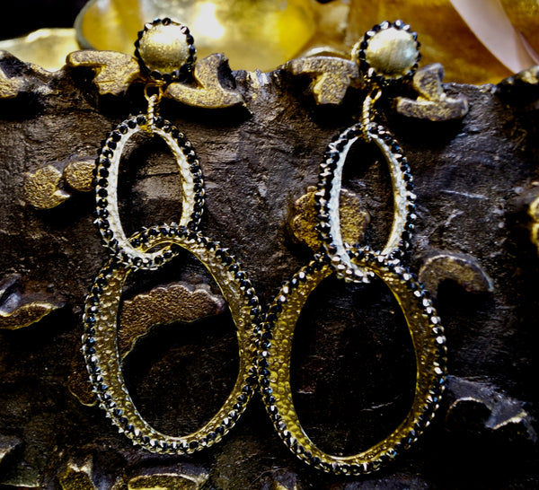 Roni Blanshay Open Gold Link Earrings with Black Swarovski Crystal Edging