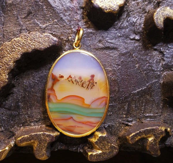 18K Yellow Gold Framed Landscape Picture Agate Charm/Pendant